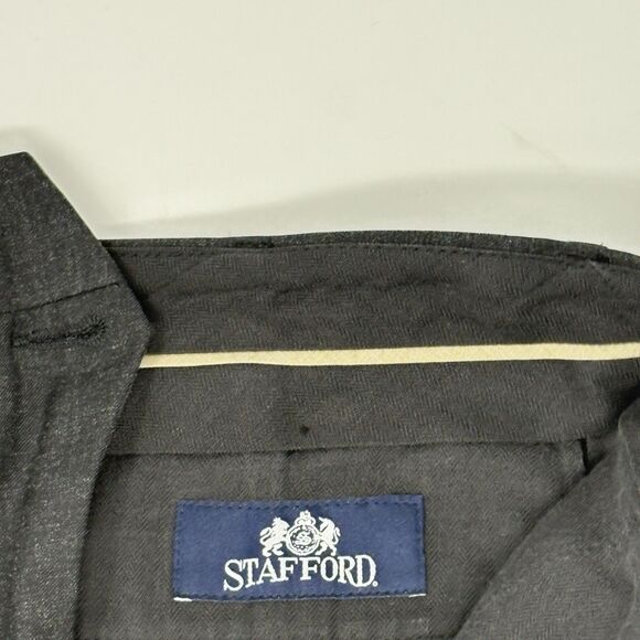 Stafford Men's Dress Slacks Pants 34x32 Dark Gray Pleated Front Cuffs Pockets - Picture 4 of 7